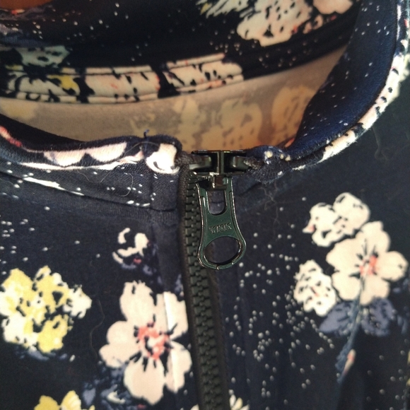 Great Condition Exercise zip up - Picture 9 of 13